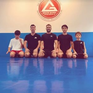 Daniel de Oliveira tem três filhos, dois do casamento com Vanessa Giácomo (Raul e Moisés) e um do com Sophie Charlotte (Otto)