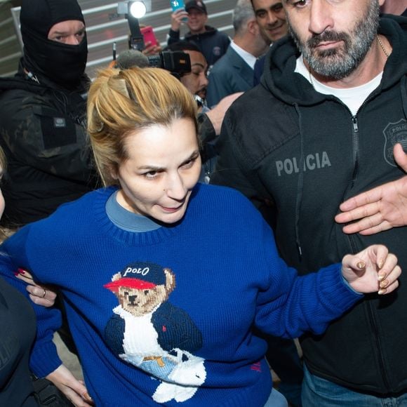 Deolane Bezerra foi acusada por funkeiro de planejar atentado contra o presidenciável Flávio Bolsonaro: 'São situações que a gente, o mundo do funk, sabe tudo. A gente sabe o que tá acontecendo', disse o funkeiro MC Misa