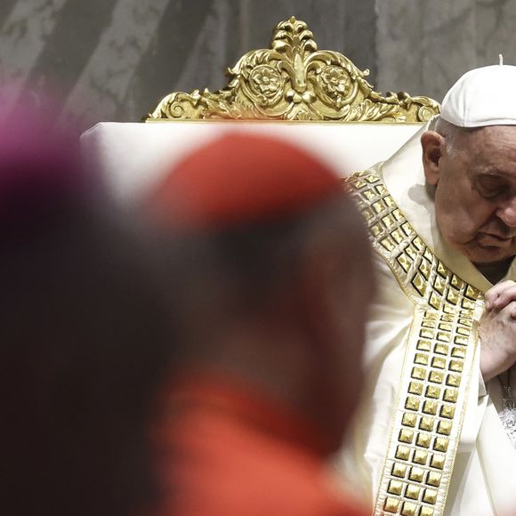 Papa Francisco esteve bem cotado para ser o sucessor do Papa João Paulo II em abril de 2005, mas desistiu na terceira votação do conclave