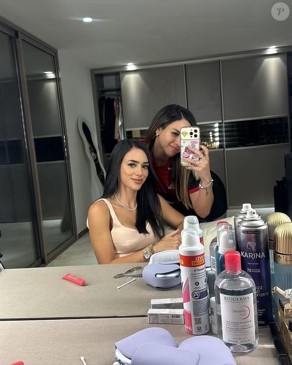 Hoje, o Gabily tem uma ótima relação com Bruna Biancardi, esposa de Neymar, que é sua amiga íntima