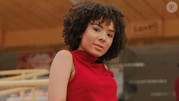 O visual natural continua em alta e faz do cabelo cacheado uma das principais apostas de beleza para quem busca estilo e autenticidade