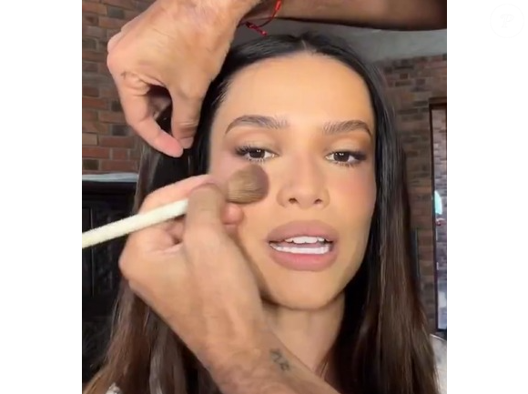 Juliette apostou em uma beleza minimalista para se casar com Kaique Cerveny em Recife, mas o cabelo solto da noiva dividiu opiniões nas redes sociais