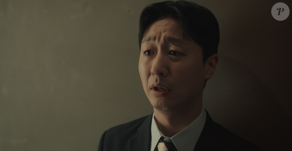 Em 'Gostinho de Amor', ele aparece com a aparência bem diferente ao interpretar o assessor da família de Beom-woo