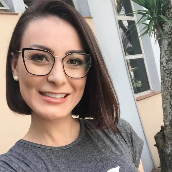 Andressa Urach encurtou ainda mais o cabelo em determinada época