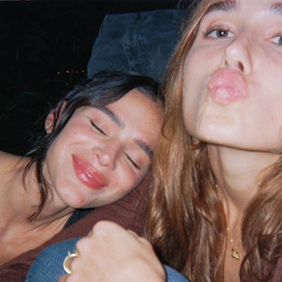 Amigas chegaram a fazer uma tatuagem juntas recentemente