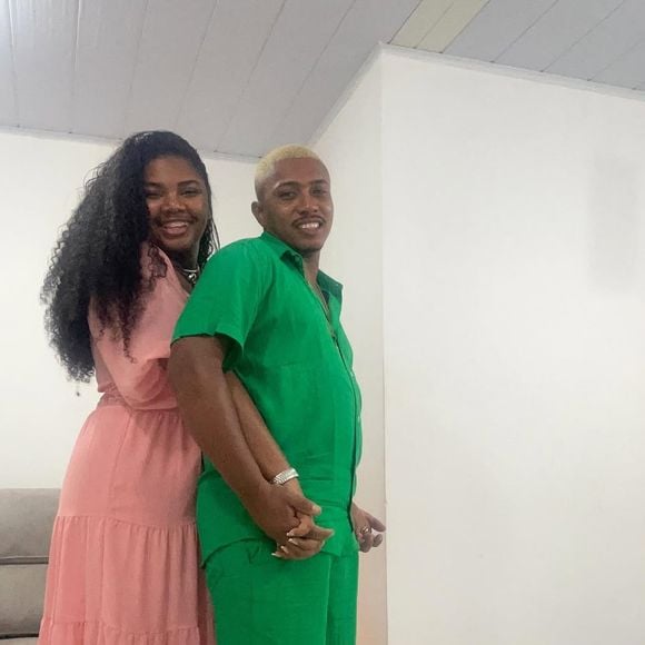 Raquel Brito passou o natal de rosa