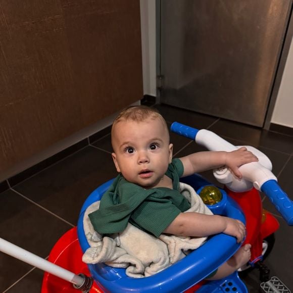 Arthur, filho de Isabel Veloso e Lucas Borbas, completou 1 ano em dezembro