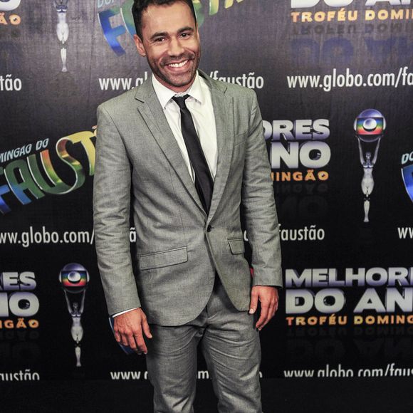 Resultado do procedimento foi visível no rosto de Rodrigo Sant'Anna, que ficou mais definido