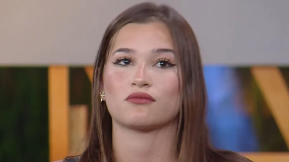 Duda Wendling fica em ‘A Fazenda 17’ hoje (11/12) após agressão? Enquete UOL ATUALIZADA mostra impacto da expulsão de Carol Lekker