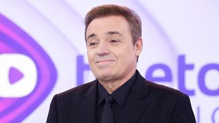 Suposto filho de Gugu Liberato volta à Justiça, levanta dúvida sobre pais biológicos e adoção do apresentador e forte detalhe chama atenção