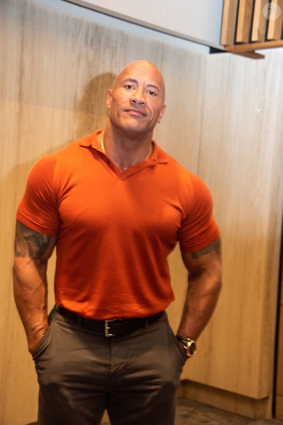 The Rock, como é conhecido, tem 1,96 m de altura e impressiona pelo porte físico