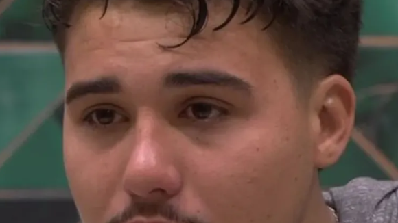 O que aconteceu com Pedro, investigado por assédio no 'BBB 26'? Da saída do reality à clínica psiquiátrica, defesa critica a Globo e fala em diagnóstico omitido