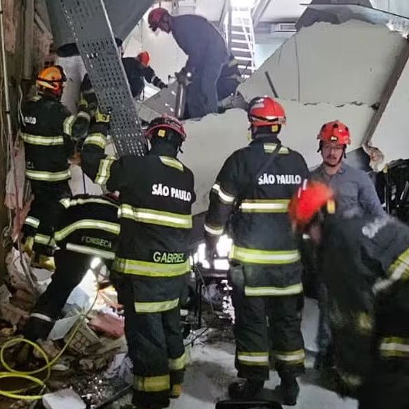 Acidente no restaurante de Henrique Fogaça: a causa do acidente ainda não foi confirmada, mas a principal hipótese é que uma explosão de gás resultou na ruína da estrutura do teto