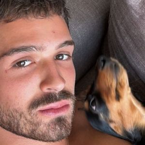 Após Carnaval, João Guilherme surge em foto com Haku, 'filho' com Bruna Marquezine: esse é o registro mais fofo que você vai ver hoje!