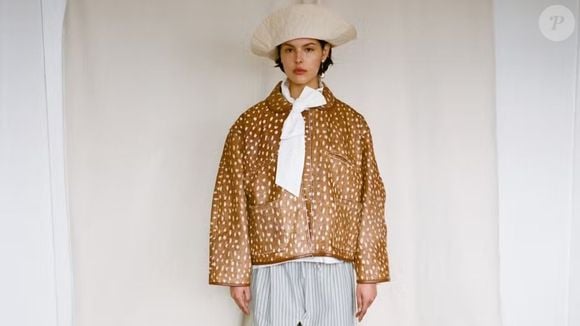 Entre referências retrô e toque lúdico, a estampa Bambi promete renovar os looks da temporada fria com elegância discreta