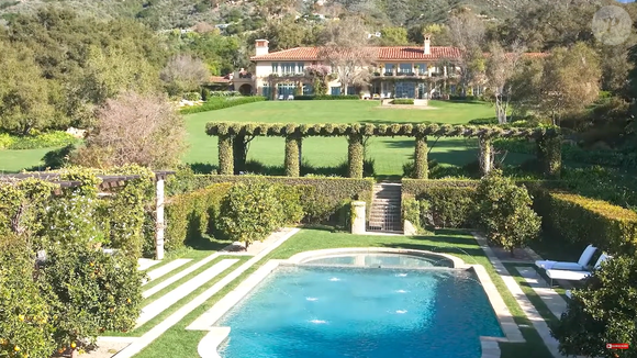 Segundo a Casa e Jardim, Adam Levine também teve outra propriedade milionária em Montecito, construída em um terreno de 12 mil m²