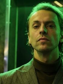 Reha é desmascarado por Atilla ao se vingar da ex-mulher, Reha, e mafioso planeja o troco: resumo do capítulo de terça-feira (17/03) da novela 'Coração de Mãe'