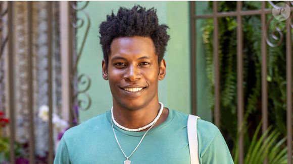 André (Breno Ferreira) se interessará por Aldeíde (Karine Teles) em 'Vale Tudo',