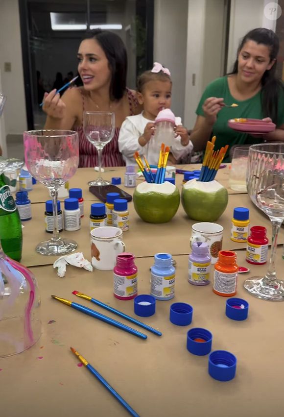 Bruna Biancardi participou de uma tarde de pintura entre amigas