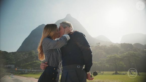 Leila (Carolina Dieckmann) e Marco Aurélio (Alexandre Nero) são um dos casais mais 'shippados' e vão se casar em 'Vale Tudo'