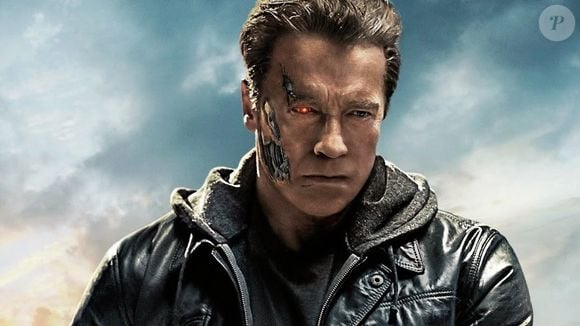 No filme, Arnold Schwarzenegger interpretou o T-800, um androide desenvolvido pela fictícia Cyberdyne Systems em futuro marcado onde o avanço das máquinas causava ameaças