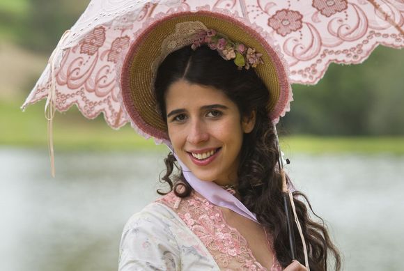 Filha de Cacá Diegues, Flora Diegues atuou em diversas novelas da emissora.