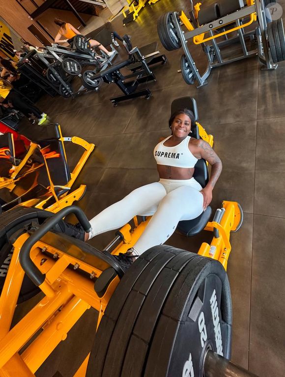 também relembrou o período em que trabalhou como camelô, vendendo picolés nos trens do Rio de Janeiro, e destacou que nunca esperou tratamento diferenciado de pessoas com mais recursos financeiros.