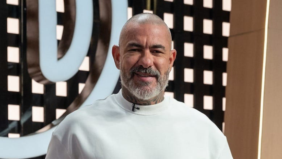 'Gostei de fazer e devo fazer mais': hoje aos 51 anos, Henrique Fogaça, do 'MasterChef Brasil', investiu em tratamento para melhorar a firmeza da pele