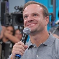 Avô de Rubens Barrichello teve papel fundamental no futuro do piloto com 'passarinho' de presente aos 6 anos. Entenda!