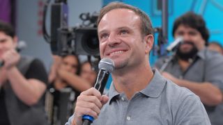 Avô de Rubens Barrichello teve papel fundamental no futuro do piloto com 'passarinho' de presente aos 6 anos. Entenda!