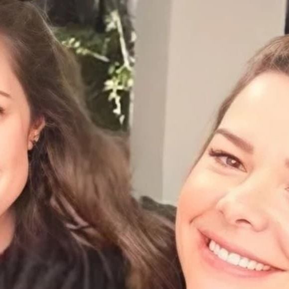 Fernanda Souza conta que Eduarda Porto pediu que ela postasse foto de um look, de tão admirada com a beleza da companheira