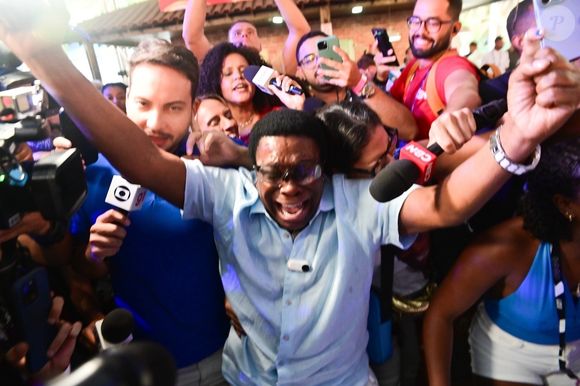 Neguinho da Beija-Flor se despediu do Carnaval em 2025 com título da Beija-Flor, o 15º campeonato seu e da escola