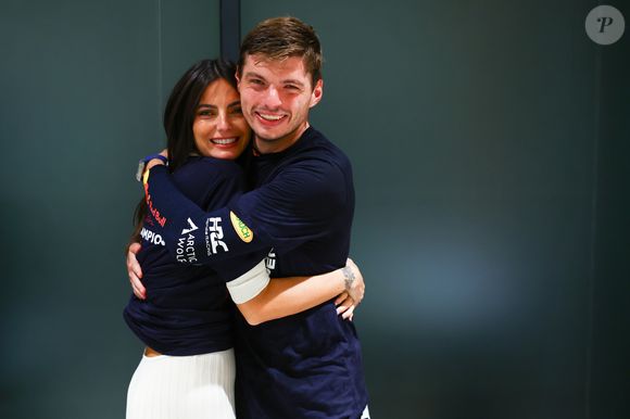 Juntos desde outubro de 2020, Kelly Piquet e Verstappen priorizam a individualidade na relação