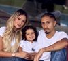 Natalia Belloli e Raphinha também abrem as portas de sua intimidade em 'Convocadas'; juntos, eles são pais de Gael, único filho do casal
