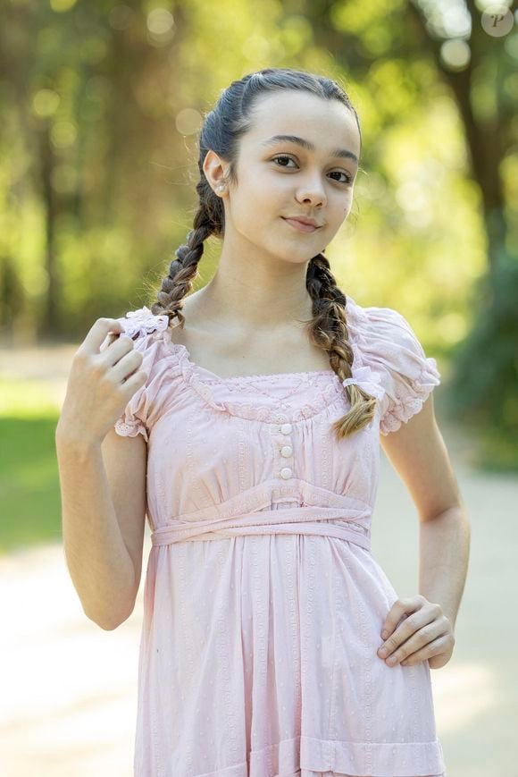 Giulia Daflon fica até o último capítulo da novela 'Êta Mundo Melhor' como Maria Pureza