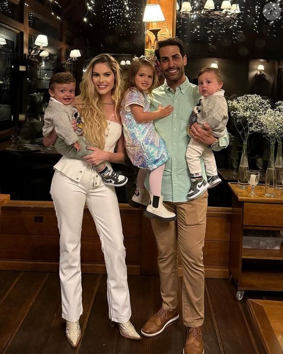 Mãe de Bárbara Evans, Monique Evans alegou que está 'bloqueada' de ver os netos: Ayla, Antônio e Álvaro