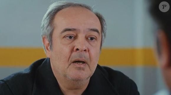 Pai de Sirin, Enver descobre que a filha tem muito dinheiro no banco na novela 'Força de Mulher', no capítulo desta quarta-feira 2 de abril de 2025