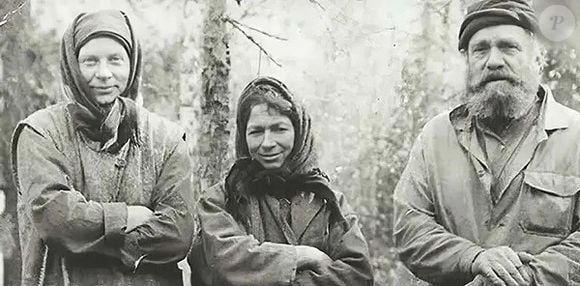 Uma das filhas decidiu continuar morando isolada na taiga siberiana até hoje, sendo considerada a "mulher mais sozinha do mundo"
