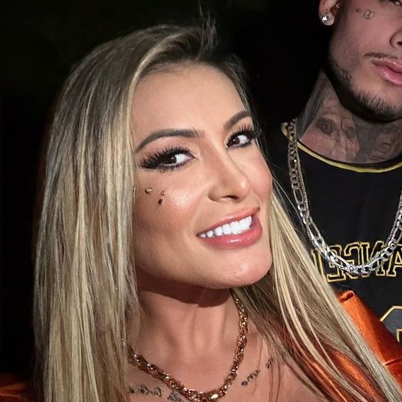 Andressa Urach e Kylian Cria namoram há pouco mais de um mês
