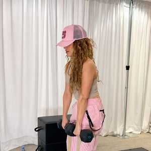 Fazem parte de sua rotina não apenas porque a ajudam a se sentir bem e a manter sua energia, mas também porque são a base para enfrentar as enormes exigências físicas de se apresentar no palco.