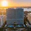 14º andar, 311m² com 3 quartos e vista para Baía de Biscayne: craque do Brasil em Copas, Kaká paga quase R$ 45 milhões por imóvel em Miami