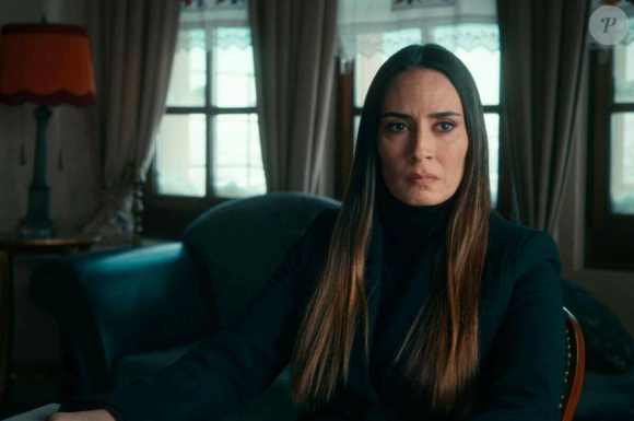 Obcecada por proteger a filha, personagem de Melisa Sözen ("Anne") beira o comportamento psicótico — e leva a narrativa ao limite do absurdo