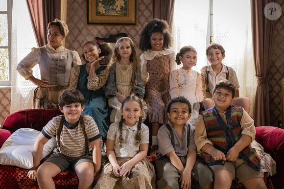 As crianças do orfanato de Zulma (Heloísa Perissé) na novela 'Êta Mundo Melhor!'