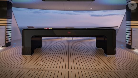 A Bugatti expandiu sua linha de produtos de luxo ao lançar uma mesa de bilhar feita para iates. O equipamento ajusta automaticamente os pés para compensar a inclinação da embarcação