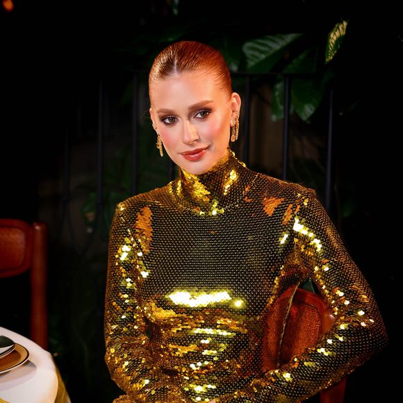 De acordo com informações da grife, o vestido de Marina está na faixa dos R$ 34 mil.