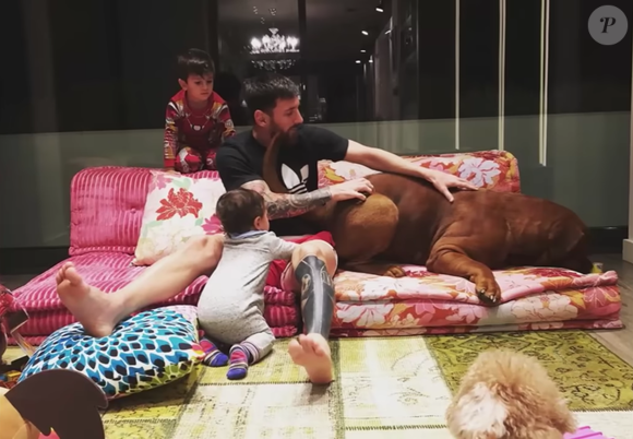 Messi já compartilhou diversos momentos felizes em sua mansão nas redes sociais