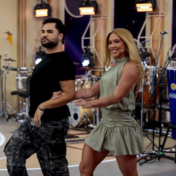 Após críticas de internautas, Lucas Guedez, amigo próximo de Virginia, também comentou o episódio. “Sem noção total”, escreveu. Carlinhos rebateu e disse que Lucas também teria consumido o doce.