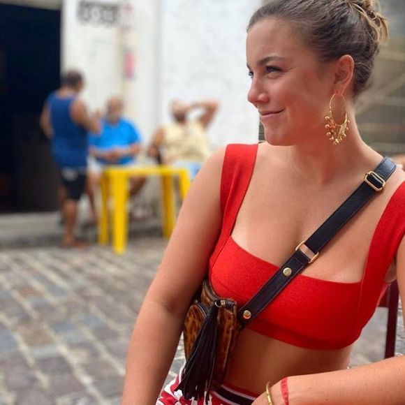 Alice Wegmann está em Salvador, na Bahia, curtindo os primeiros dias de 2020