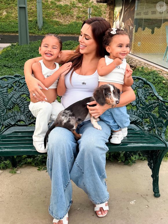 Bruna Biancardi esta grávida de mais uma filha com Neymar, que também é pai de Helena e Davi Lucca, frutos de outros relacionamentos