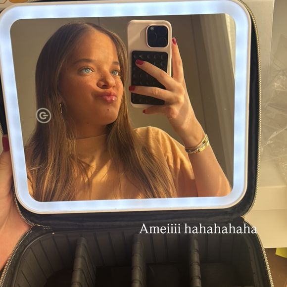 Rafa Justus exibiu o mimo que comprou no AliExpress, uma valise com três tipos de iluminação